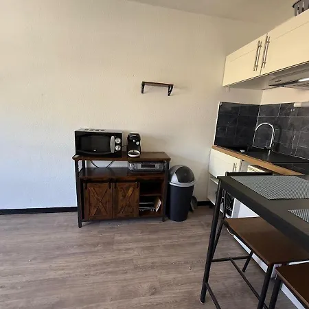 Lejlighed 17 M2 Avec Piscine Et Parking - Gruissan
